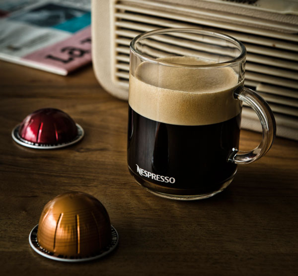 Capsules et mug Nespresso Vertuo